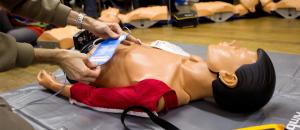 Premiers secours en entreprise : matériel indispensable